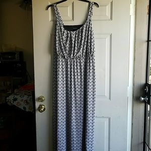 Sleeveless dress